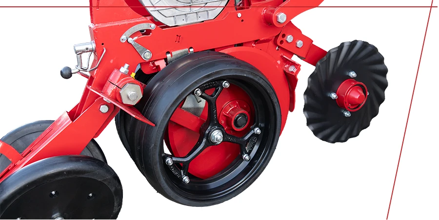 Контрол на прилепването на борда — чиста работа на влажни почви