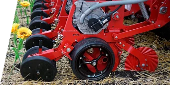 ЗАДВИЖВАНЕ ЧРЕЗ ЕЛЕКТРИЧЕСКИ ДВИГАТЕЛ